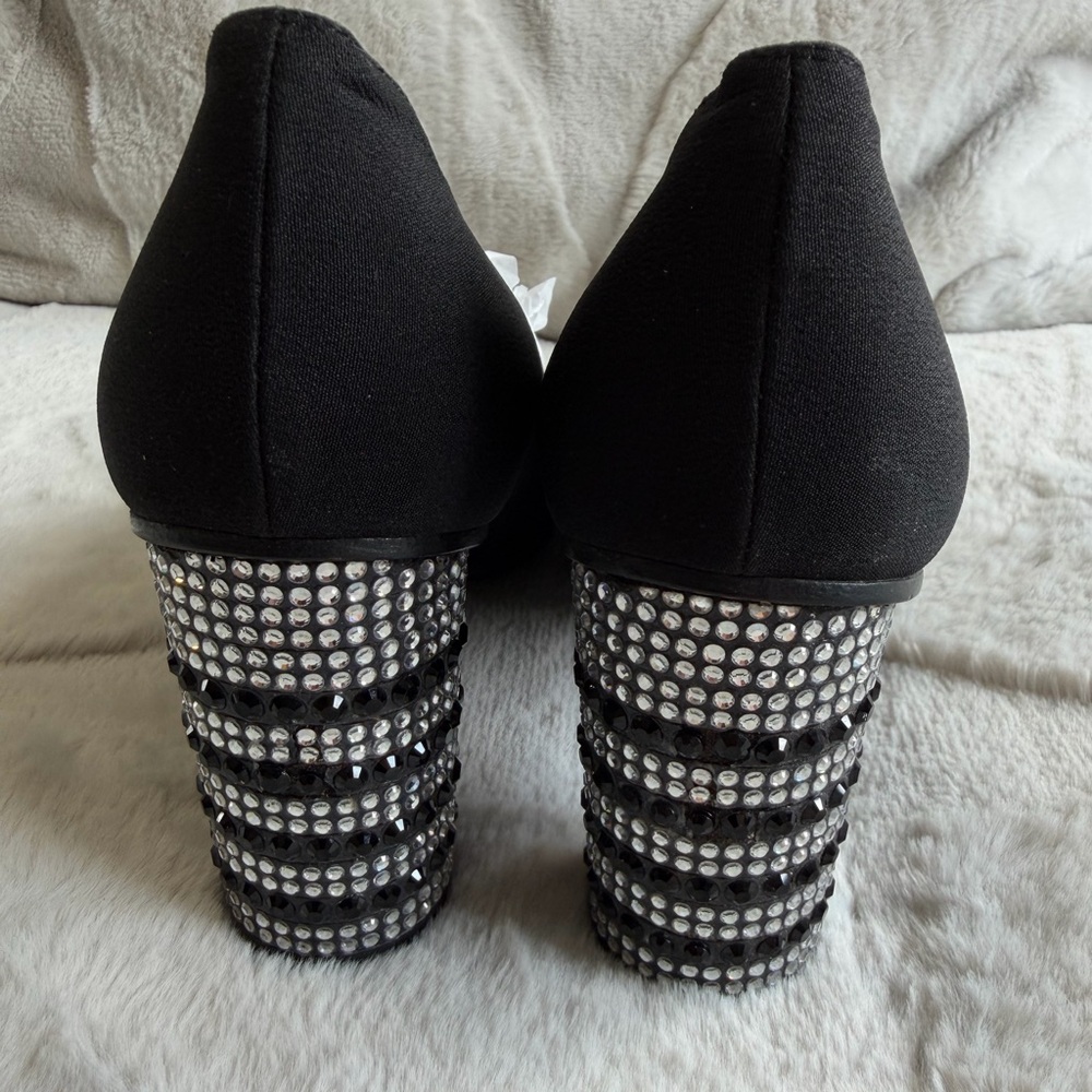 Black Pointed Toe Crystal-Embellished Heel Pumps - Picture 6 of 9